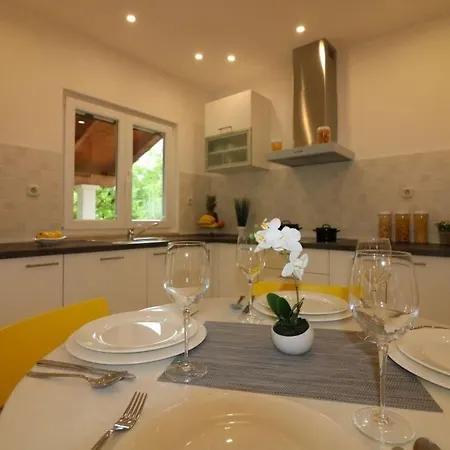 Melisa 6 By Interhome Porec