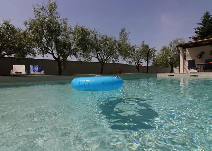 Melisa 6 By Interhome Nyaraló *